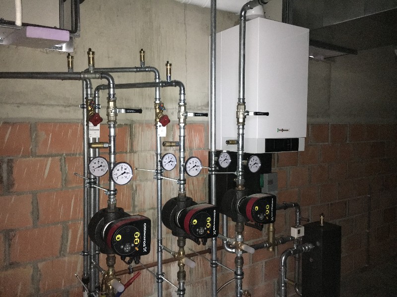 Stookplaats met een Viessmann-ketel, geplaatst door Quality Environment in Hoboken